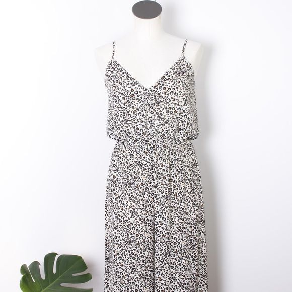 NWT Show Me Your Mumu Sleeveless Maxi Jumpsuit Leopard Print Small - Picture 5 of 10